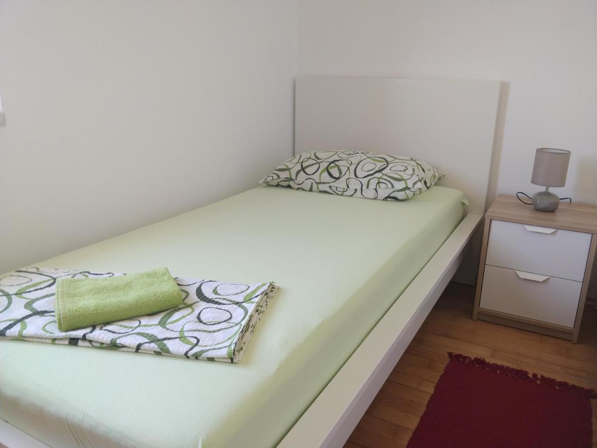 Apartments Booky Novalja Luaran gambar