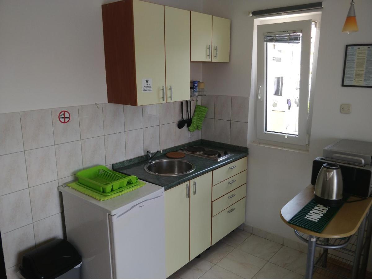 Apartments Booky Novalja Luaran gambar