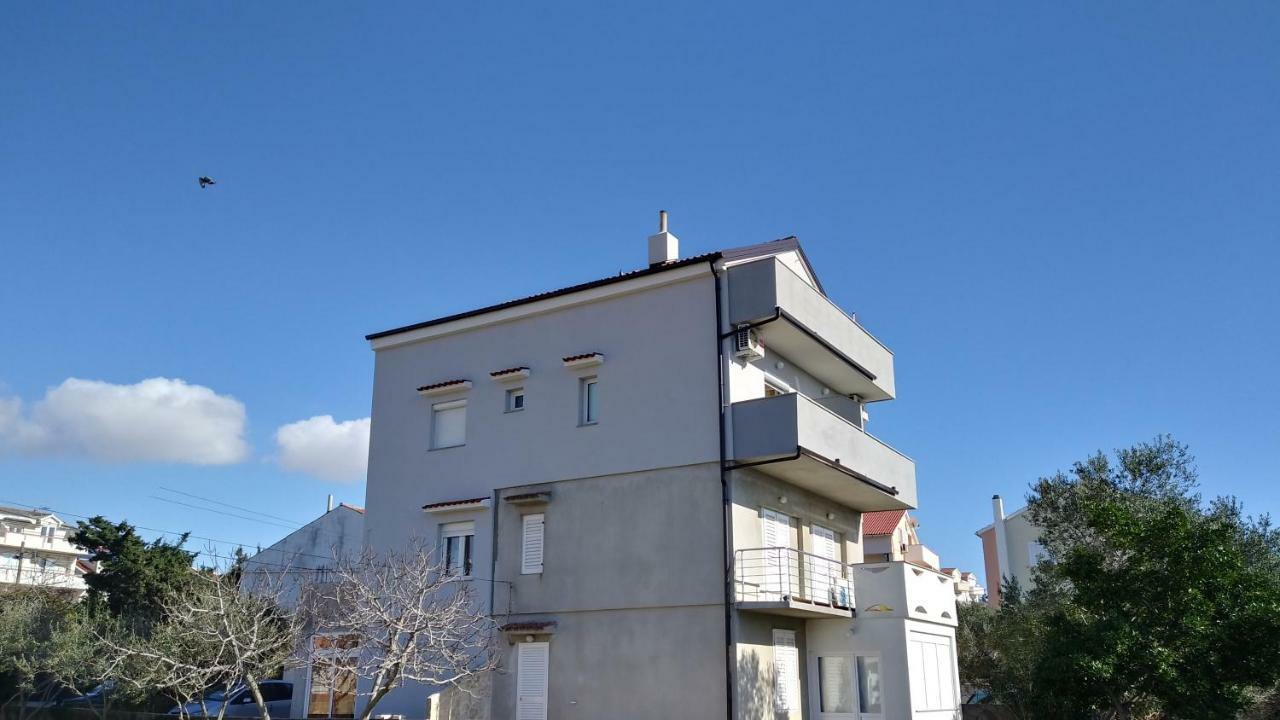 Apartments Booky Novalja Luaran gambar